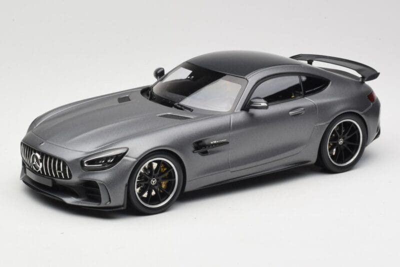 Mercedes AMG GT R C190 Mat Grijs Metallic Minichamps 1:18 155036026 Metaal