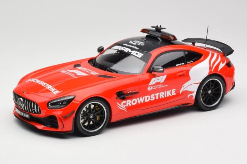 Mercedes AMG GT R C190 Safety Car F1 2021 Minichamps 1:18 155036095 Metaal