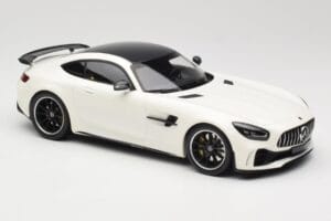 Mercedes AMG GT R C190 Wit Metallic Minichamps 1:18 155036028 Metaal — afbeelding 4 van 6