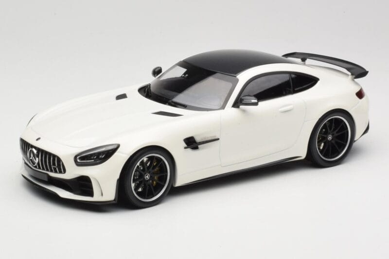 Mercedes AMG GT R C190 Wit Metallic Minichamps 1:18 155036028 Metaal