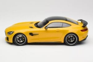 Mercedes AMG GT R C190 Geel Minichamps 1:18 155036021 Metaal — afbeelding 3 van 6