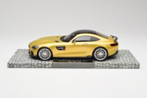 Mercedes Brabus AMG GT S C190 600 Desert Goud Minichamps 1:18 107032522 Metaal — afbeelding 3 van 6