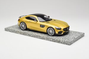 Mercedes Brabus AMG GT S C190 600 Desert Goud Minichamps 1:18 107032522 Metaal — afbeelding 4 van 6