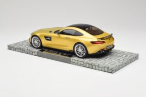 Mercedes Brabus AMG GT S C190 600 Desert Goud Minichamps 1:18 107032522 Metaal — afbeelding 5 van 6