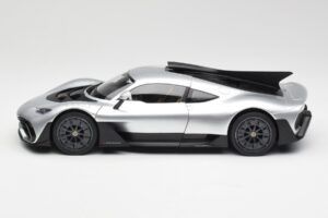 Mercedes AMG One Hightech Zilver NZG 1:18 B66961043 Metaal — afbeelding 4 van 8