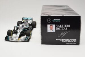 Mercedes AMG Petronas Motorsport W10 #77 V. Bottas 2nd Place Chinese GP 2019 Minichamps 1:18 110190377 Metaal — afbeelding 6 van 6