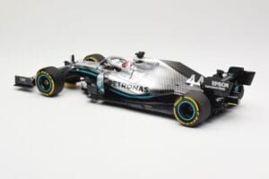 Mercedes AMG Petronas W10 #44 L. Hamilton Winner Chinese GP 2019 Minichamps 1:18 110190344 Metaal — afbeelding 5 van 6