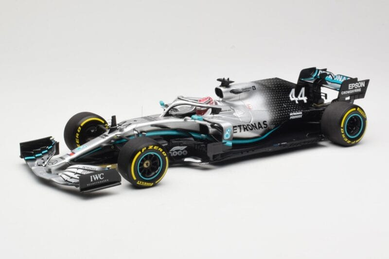 Mercedes AMG Petronas W10 #44 L. Hamilton Winner Chinese GP 2019 Minichamps 1:18 110190344 Metaal