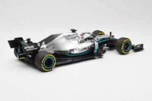 Mercedes AMG Petronas W10 #44 L. Hamilton F1 World Champion 2019 Minichamps 1:18 110190044 Metaal — afbeelding 2 van 6