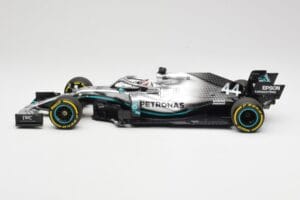 Mercedes AMG Petronas W10 #44 L. Hamilton F1 World Champion 2019 Minichamps 1:18 110190044 Metaal — afbeelding 3 van 6