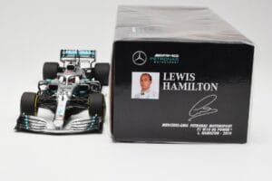 Mercedes AMG Petronas W10 #44 L. Hamilton F1 World Champion 2019 Minichamps 1:18 110190044 Metaal — afbeelding 6 van 6