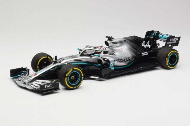 Mercedes AMG Petronas W10 #44 L. Hamilton F1 World Champion 2019 Minichamps 1:18 110190044 Metaal