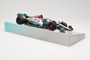 Mercedes AMG Petronas W13 E Performance #44 L. Hamilton 2022 Minichamps 1:18 113220044 Metaal — afbeelding 4 van 6