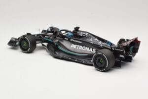 Mercedes AMG Petronas W14 E Performance #63 G. Russell Australian GP 2023 Minichamps 1:18 110230363 Metaal — afbeelding 5 van 6