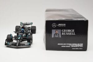 Mercedes AMG Petronas W14 E Performance #63 G. Russell Australian GP 2023 Minichamps 1:18 110230363 Metaal — afbeelding 6 van 6