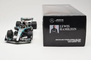 Mercedes AMG Petronas W15 E Performance #44 L. Hamilton 2024 Minichamps 1:18 110240144 Metaal — afbeelding 6 van 6