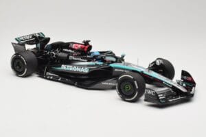 Mercedes AMG Petronas W15 E Performance #63 G. Russell Winner Austrian GP 2024 Minichamps 1:18 110241163 Metaal — afbeelding 4 van 6