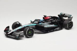Mercedes AMG Petronas W15 E Performance #63 G. Russell Winner Austrian GP 2024 Minichamps 1:18 110241163 Metaal