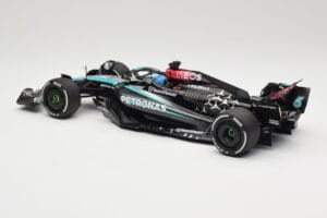 Mercedes AMG Petronas W15 E Performance #63 G. Russell Winner Austrian GP 2024 Minichamps 1:18 110241163 Metaal — afbeelding 5 van 6