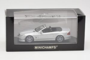 Mercedes AMG SL63 R230 Zilver Minichamps 1:43 B66960018-R Metaal — afbeelding 4 van 4