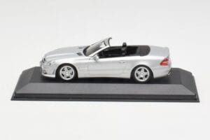 Mercedes AMG SL63 R230 Zilver Wheels Type 2 Minichamps 1:43 SL63001 Metaal