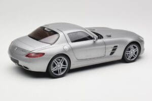 Mercedes AMG SLS C197 Grey Metallic Minichamps 1:18 100039025 Metaal — afbeelding 3 van 8