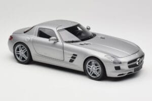 Mercedes AMG SLS C197 Grey Metallic Minichamps 1:18 100039025 Metaal — afbeelding 6 van 8