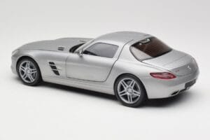 Mercedes AMG SLS C197 Grey Metallic Minichamps 1:18 100039025 Metaal — afbeelding 7 van 8