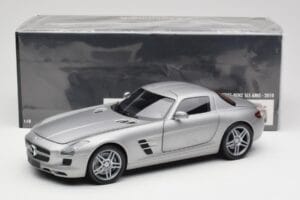 Mercedes AMG SLS C197 Grey Metallic Minichamps 1:18 100039025 Metaal — afbeelding 8 van 8