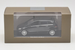 Mercedes B-Class W245 Rijschool Zwart Minichamps 1:43 MB005 Metaal — afbeelding 4 van 4