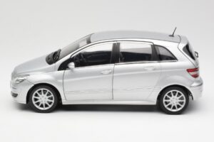 Mercedes B-Class W245 Zilver Kyosho 1:18 B66962326 Metaal — afbeelding 4 van 8