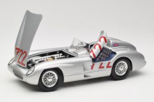 Mercedes 300 SLR W196S #722 S. Moss / D. Jenkinson Mille Miglia Winner 1955 Maisto 1:18 536887 Metaal — afbeelding 2 van 8