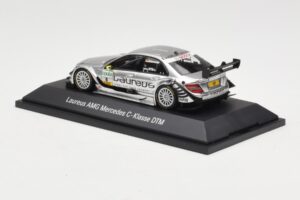 Mercedes C-Class C204 #8 R. Schumacher HWA DTM 2010 Minichamps 1:43 B66961414 Metaal — afbeelding 3 van 4