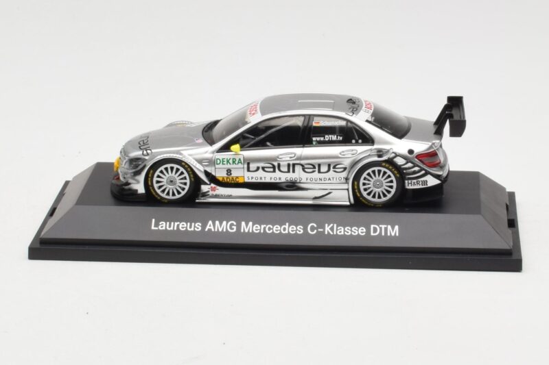 Mercedes C-Class C204 #8 R. Schumacher HWA DTM 2010 Minichamps 1:43 B66961414 Metaal