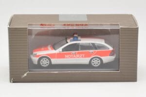 Mercedes C-Class S203 Notarzt Minichamps 1:43 430030190 Metaal — afbeelding 4 van 4