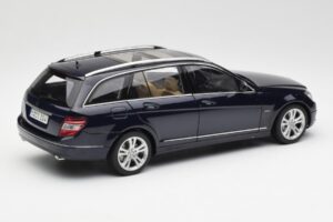 Mercedes C-Class S204 T-Modell Tanzanite Blauw AUTOart 1:18 B66962352 Metaal — afbeelding 3 van 8