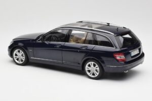 Mercedes C-Class S204 T-Modell Tanzanite Blauw AUTOart 1:18 B66962352 Metaal — afbeelding 7 van 8