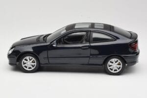 Mercedes C-Class Sports Coupe CL203 Blauw Maisto 1:18 B66962124 Metaal — afbeelding 4 van 8
