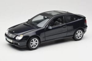 Mercedes C-Class Sports Coupe CL203 Blauw Maisto 1:18 B66962124 Metaal