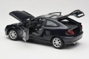 Mercedes C-Class Sports Coupe CL203 Blauw Maisto 1:18 B66962124 Metaal — afbeelding 5 van 8