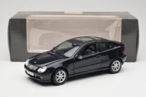 Mercedes C-Class Sports Coupe CL203 Blauw Maisto 1:18 B66962124 Metaal — afbeelding 8 van 8