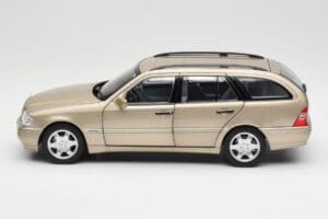 Mercedes C-Class T-Model W202 Smoke Silver Norev 1:18 183388 Metaal — afbeelding 5 van 8