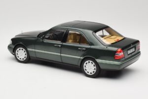 Mercedes C-Class W202 Malachite Green Norev 1:18 183372 Metaal — afbeelding 6 van 8