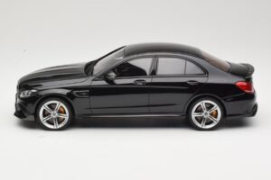 Mercedes C-Class W205 Brabus 650 Zwart GT Spirit 1:18 GT132 Hars — afbeelding 3 van 6