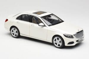 Mercedes C-Class W205 Diamond Wit Metallic Norev 1:18 B66960256 Metaal — afbeelding 6 van 8
