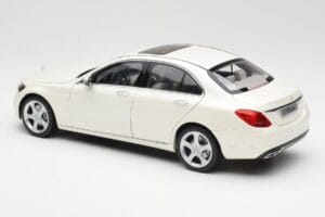 Mercedes C-Class W205 Diamond Wit Metallic Norev 1:18 B66960256 Metaal — afbeelding 7 van 8