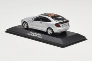 Mercedes C-Class W203 Sport Coupe Zilver Minichamps 1:43 B66961916 Metaal — afbeelding 3 van 4