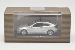 Mercedes C-Class W203 Sport Coupe Zilver Minichamps 1:43 B66961916 Metaal — afbeelding 4 van 4