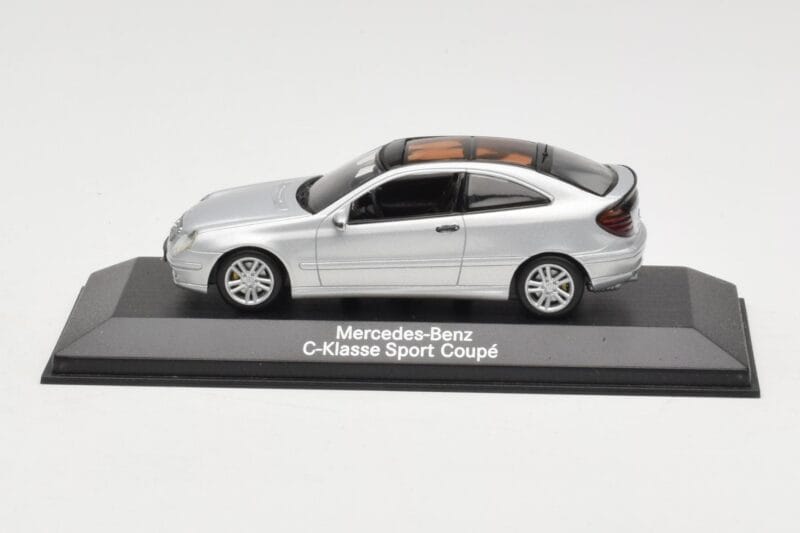 Mercedes C-Class W203 Sport Coupe Zilver Minichamps 1:43 B66961916 Metaal