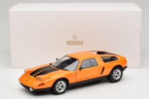 Mercedes C111 II White Autumn Metallic Norev 1:18 183050 Metaal — afbeelding 10 van 10